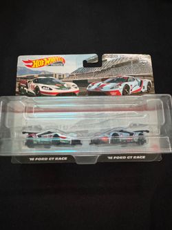 Hot Wheels ‘16 Ford GT 2-Pack