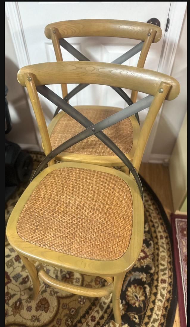 2 Wood, High Chair