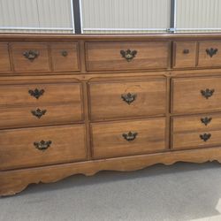 9 Drawer Dresser