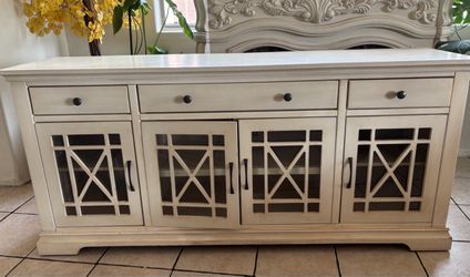 TV, Stand or buffet table