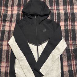 Nike Tech Grey And Black Large