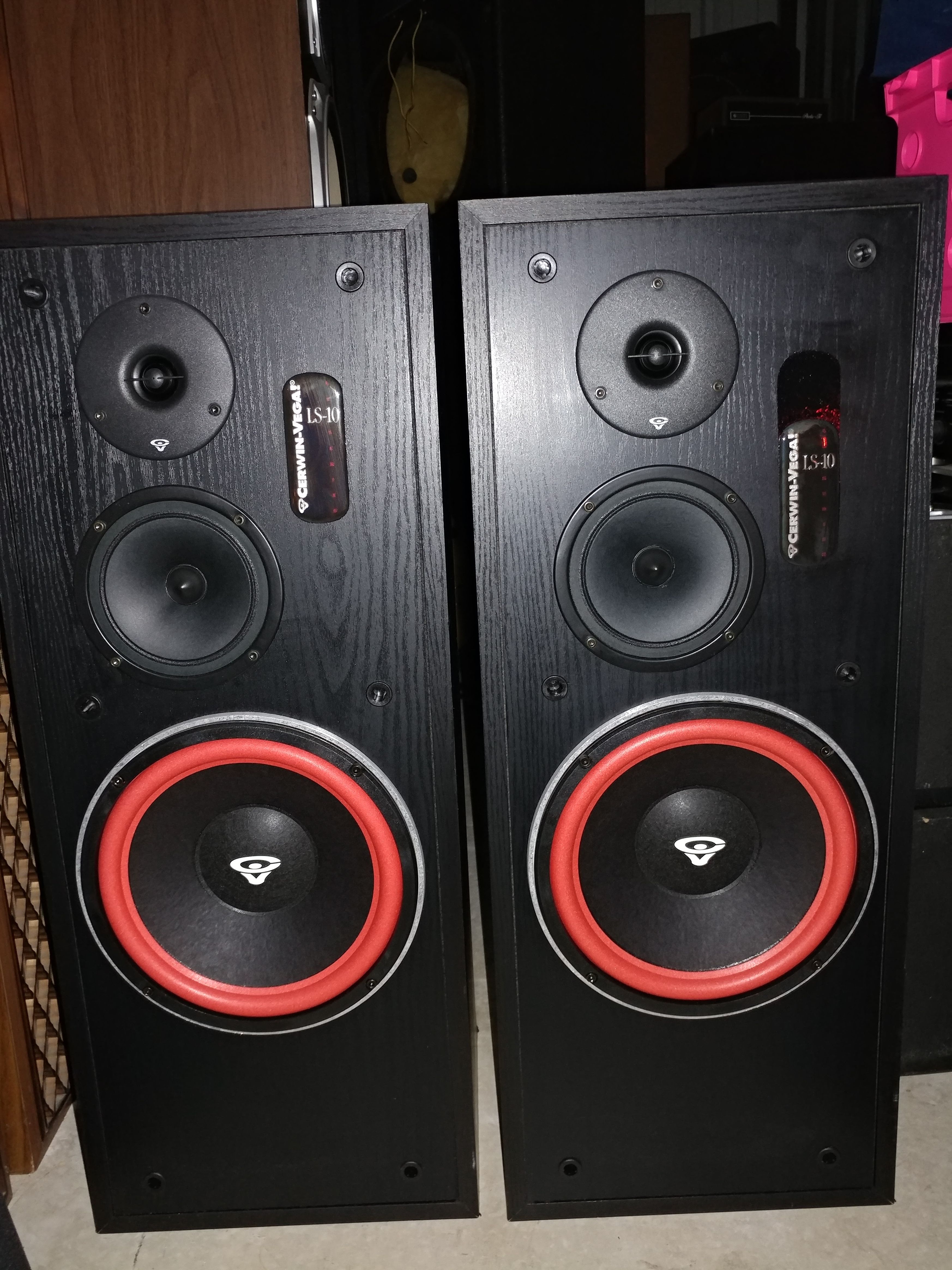 Cerwin Vega LS10