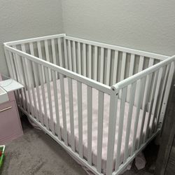 Delta Children 4 In 1 Crib Used Never Used 