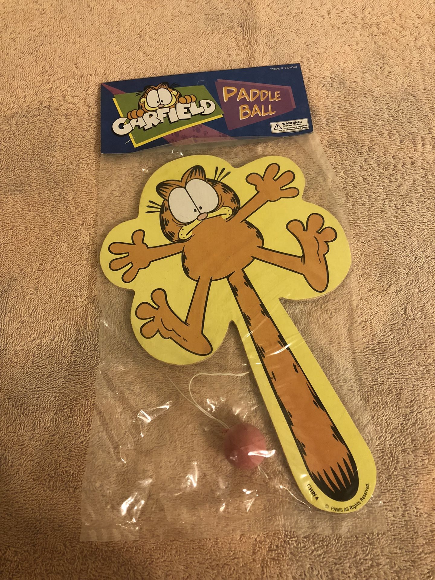 Paws Garfield Paddle Ball #70-013 NIb