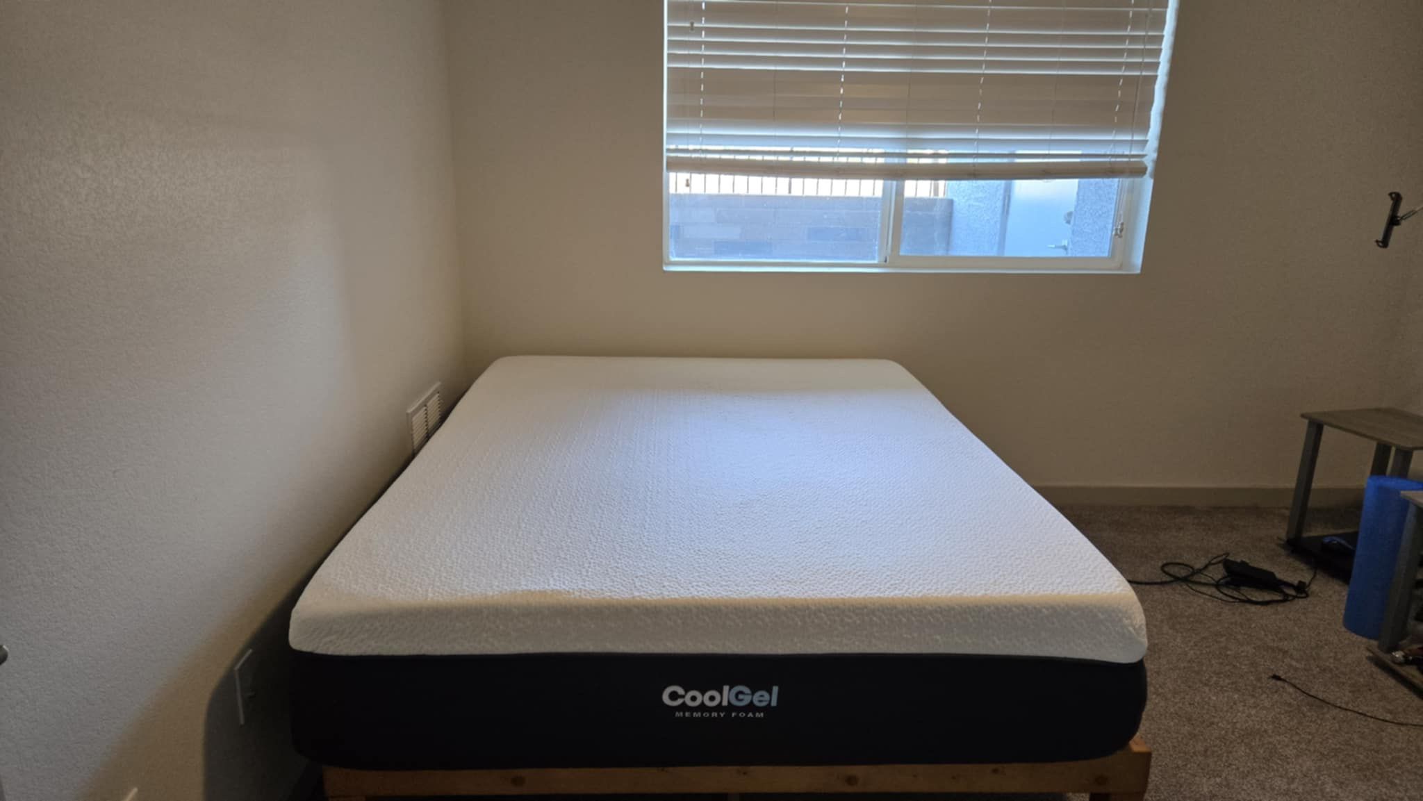 CoolGel Mattress, Queen Size With Bed Frame for Sale in Phoenix, AZ