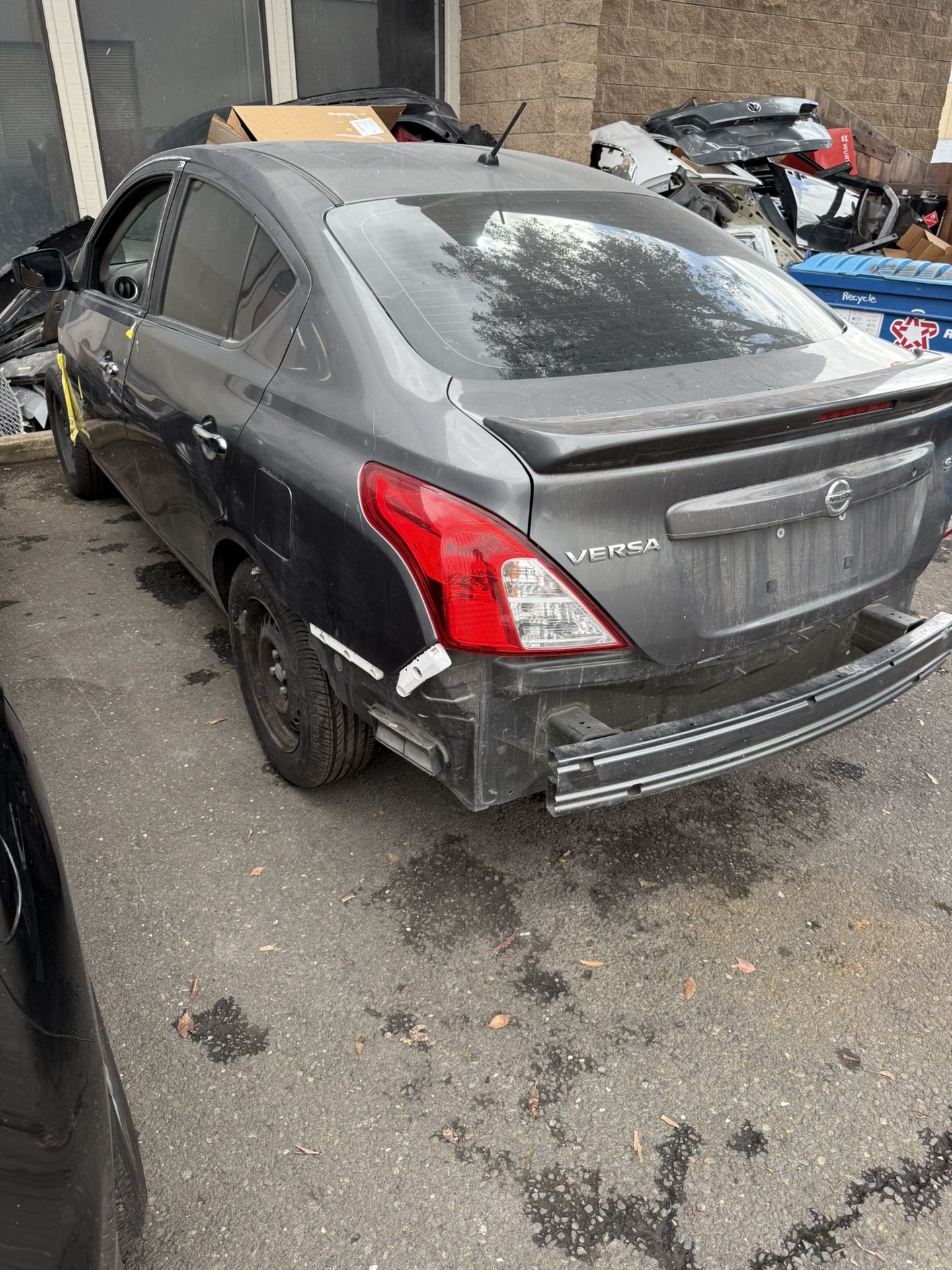 2019 Nissan Versa SV Part Out