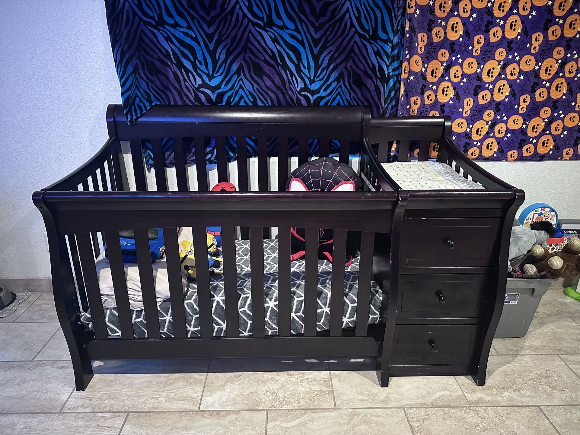 Oak Wood Crib attached with a changing Table