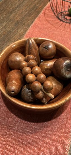 Wooden Bowl with Decorative Fruit Set