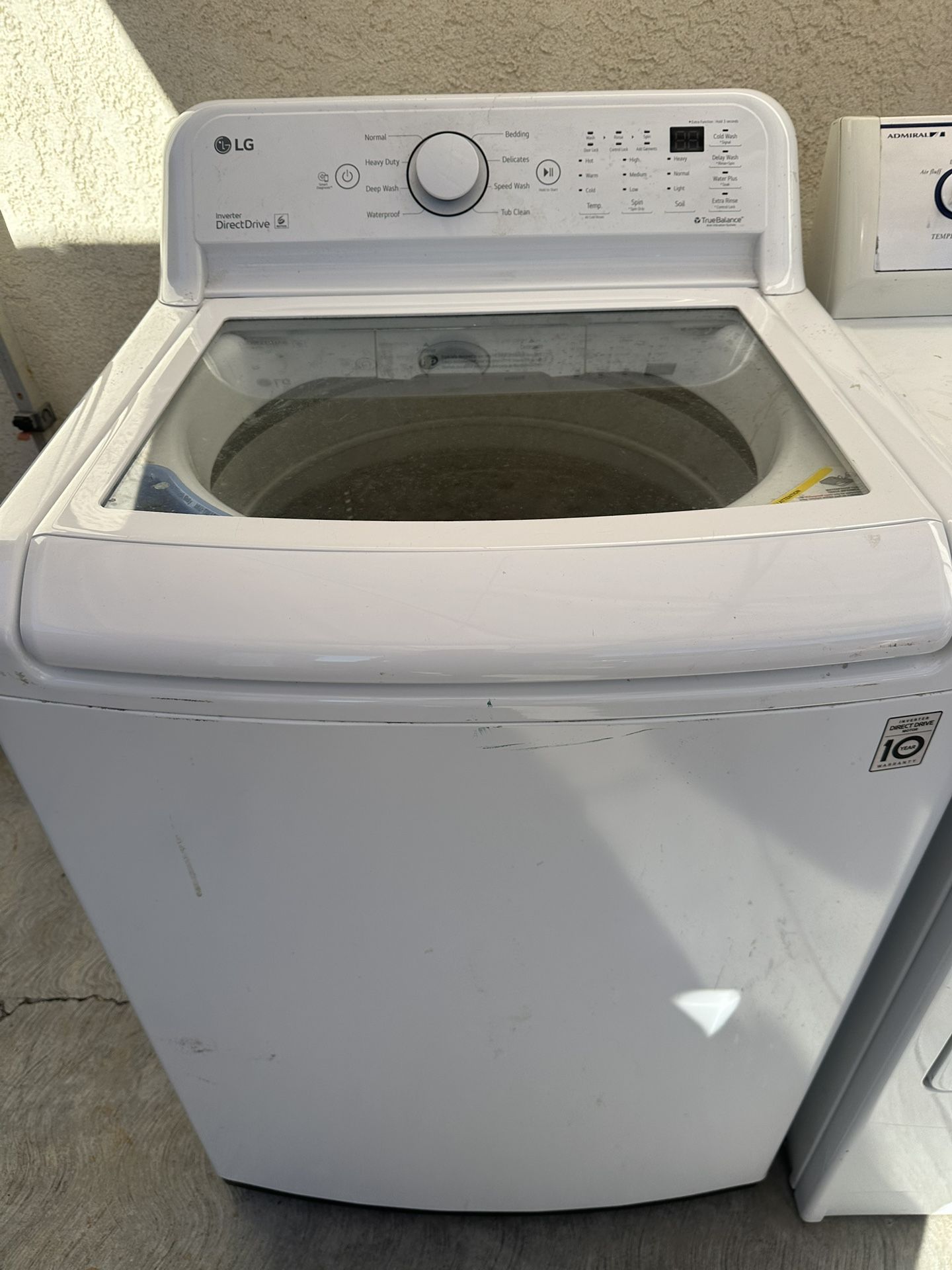 Lg Washer Like New 2 Year Old