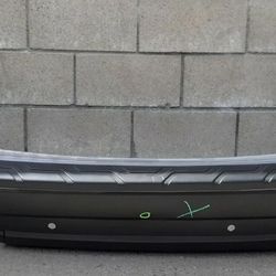 2019 2020 SUBARU FORESTER REAR BUMPER COVER OEM 20 19