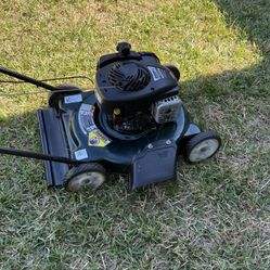 Bolens Push Gas Lawn Mower with Briggs & Stratton Engine Bolens 11A-02BT765 20-in gas push mower features a lightweight, comp