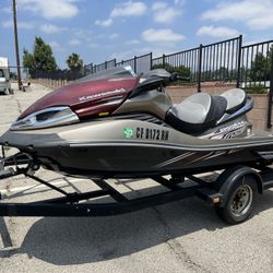 2011 Kawasaki Ultra 300LX Jet Ski