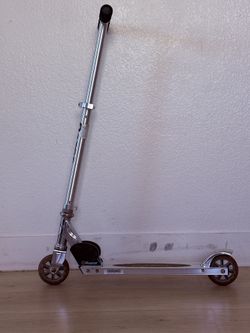 Black Razor Scooter