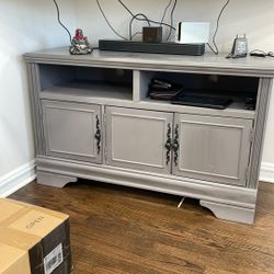 Tv Entertainment  Color Grey With Storage 