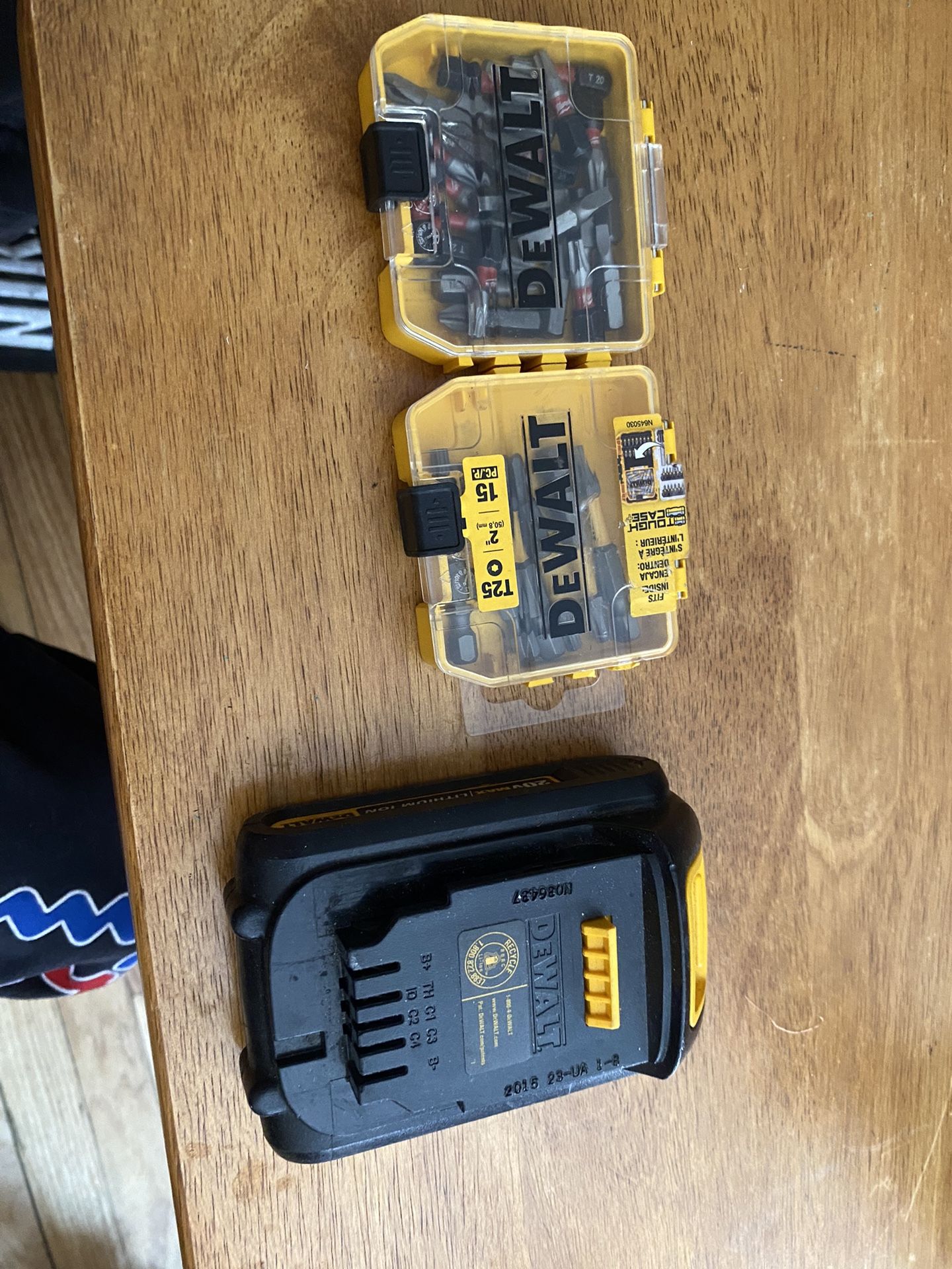 Dewalt Battery And Drill Tips