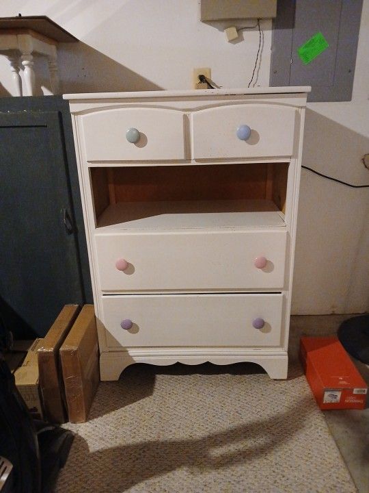 White Dresser