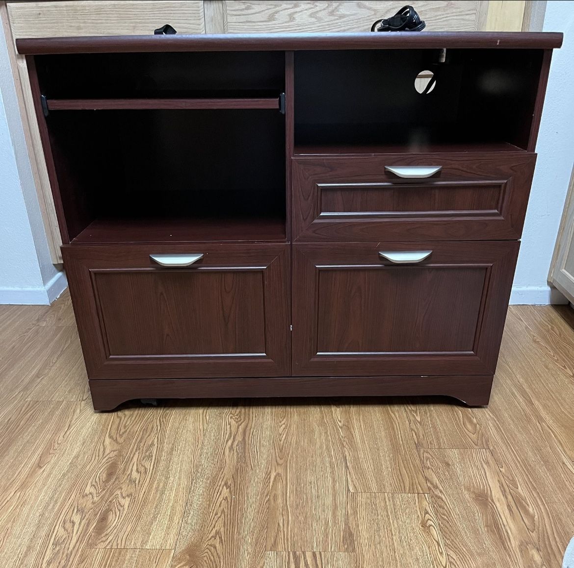 Realspace Magellan 30"H x 36-5/16" W x 21"D Tech Station Printer Stand 2.0, Classic Cherry