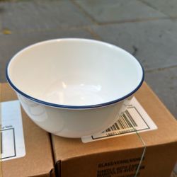 Corelle 28oz Bowl (Blue Rim) - New