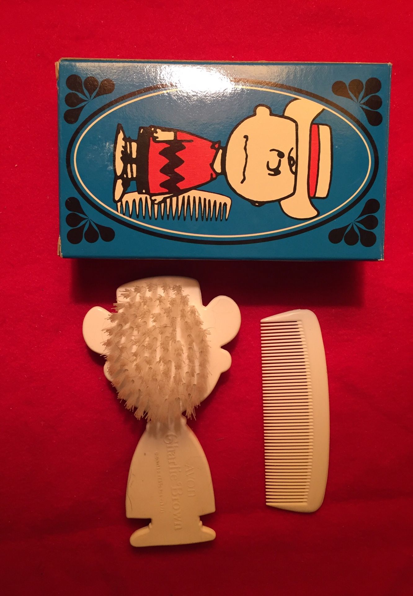 Vintage Charlie Brown Peanuts Cowboy Baby Childs Comb Brush Set Avon 1971  Collectable 32 for Sale in Henderson, NV - OfferUp