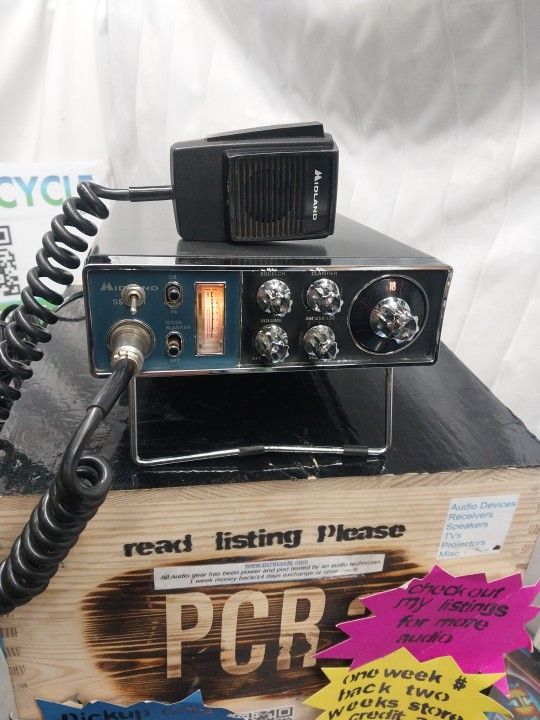 Vintage Midland Solid State Model: 13-896