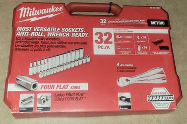 Milwaukee 48-22-9508 3/8 in Drive Metric Ratchet and Socket Metric (Pack of 32)