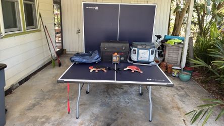 Ping pong table w/ one cooler or tool box
