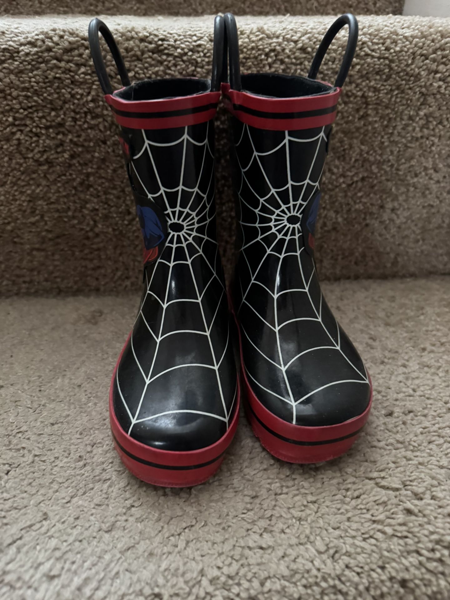 Spider-Man rain boots size 7 kids