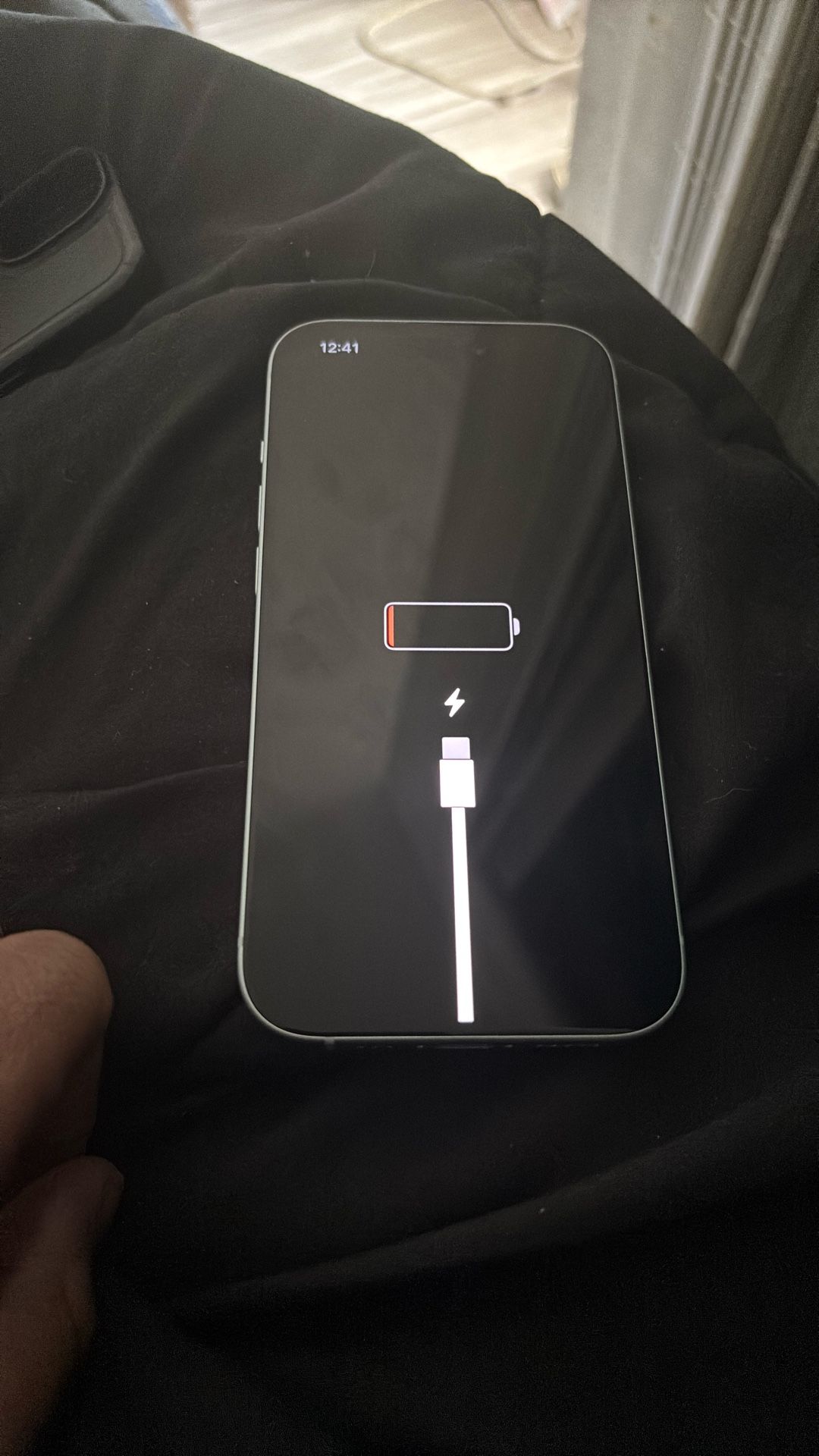 iPhone 15s Pink And Blue 