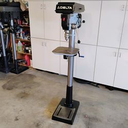Delta Floor Drill Press 17" Like New!