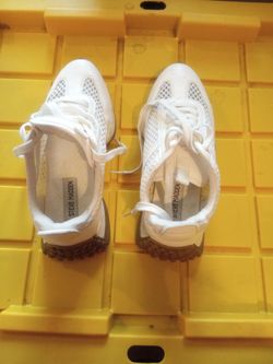 7. 1/2. Steve Madden. medium women's shoes