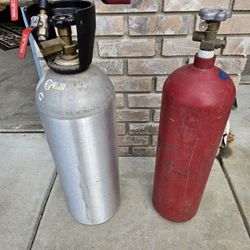 CO2 Cylinders One Aluminum With Dip Tube