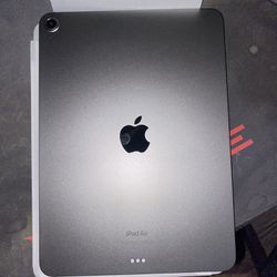 iPad Air 5th gen 10.9 inch 