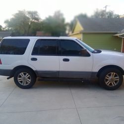 2004 Ford Expedition 