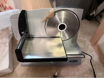 Brand new Bella meat slicer.