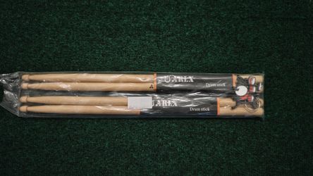 AARLX 2-Pair Maple Drumsticks Set with Keychain (5A)
