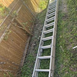 30 Ft Ladder And Work Tools 