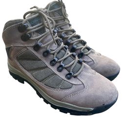 Nevados Suede Women’s Hiking Boots- 8.5