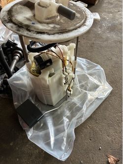 Nissan Altima fuel pump used