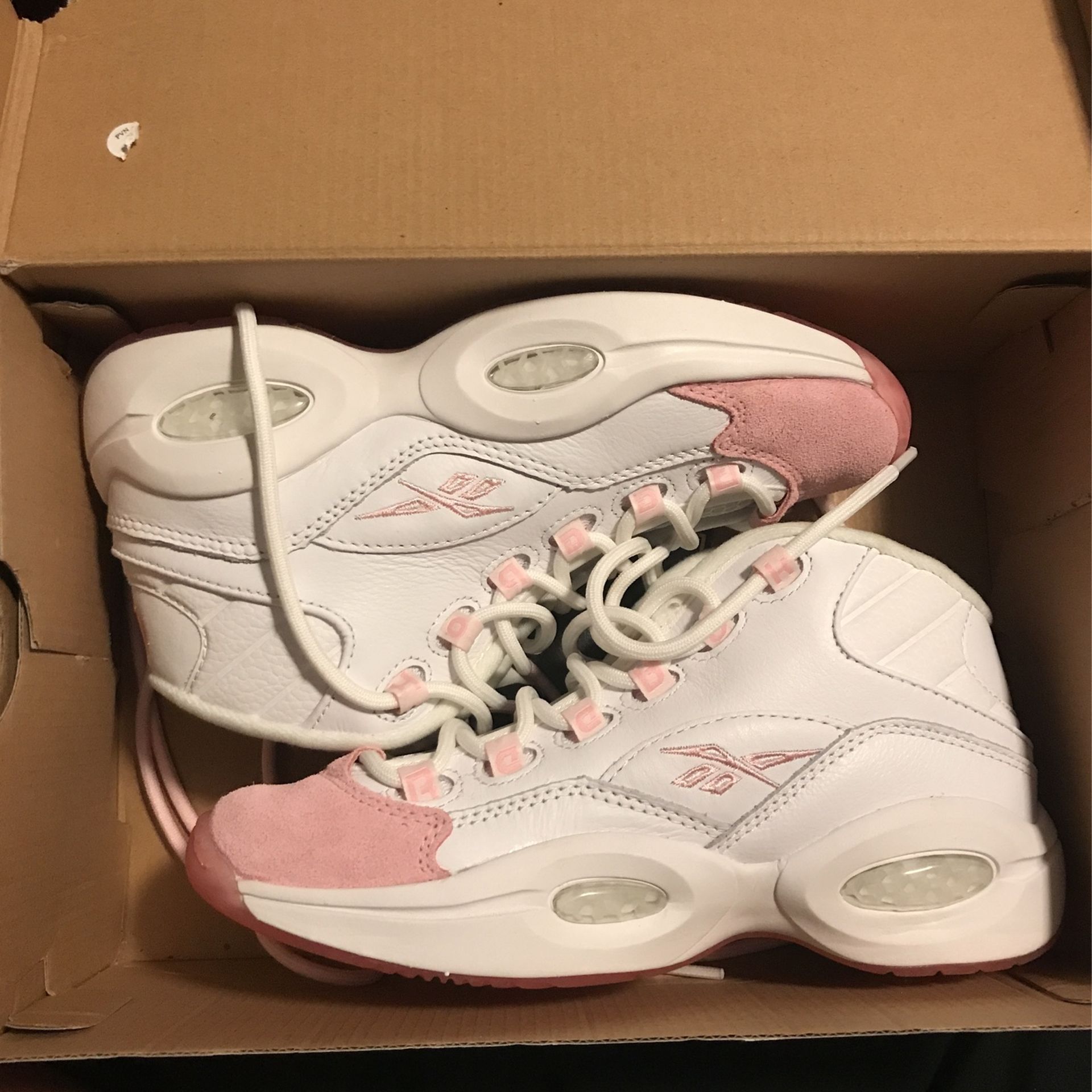 Iverson Question Mid Youth Sz 5 Pink/white 