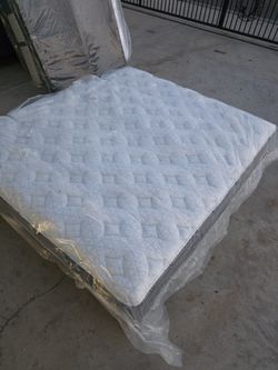 King Mattress End Box Spring