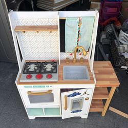 Wooden Toy Kitchen 