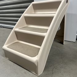 Plastic dog stairs