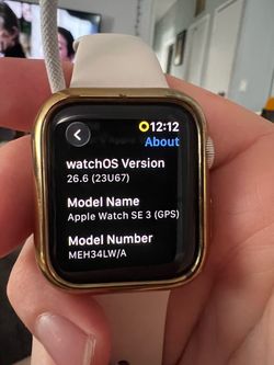 Apple Watch SE 3 40mm + 5 Bands – 100% Battery Health