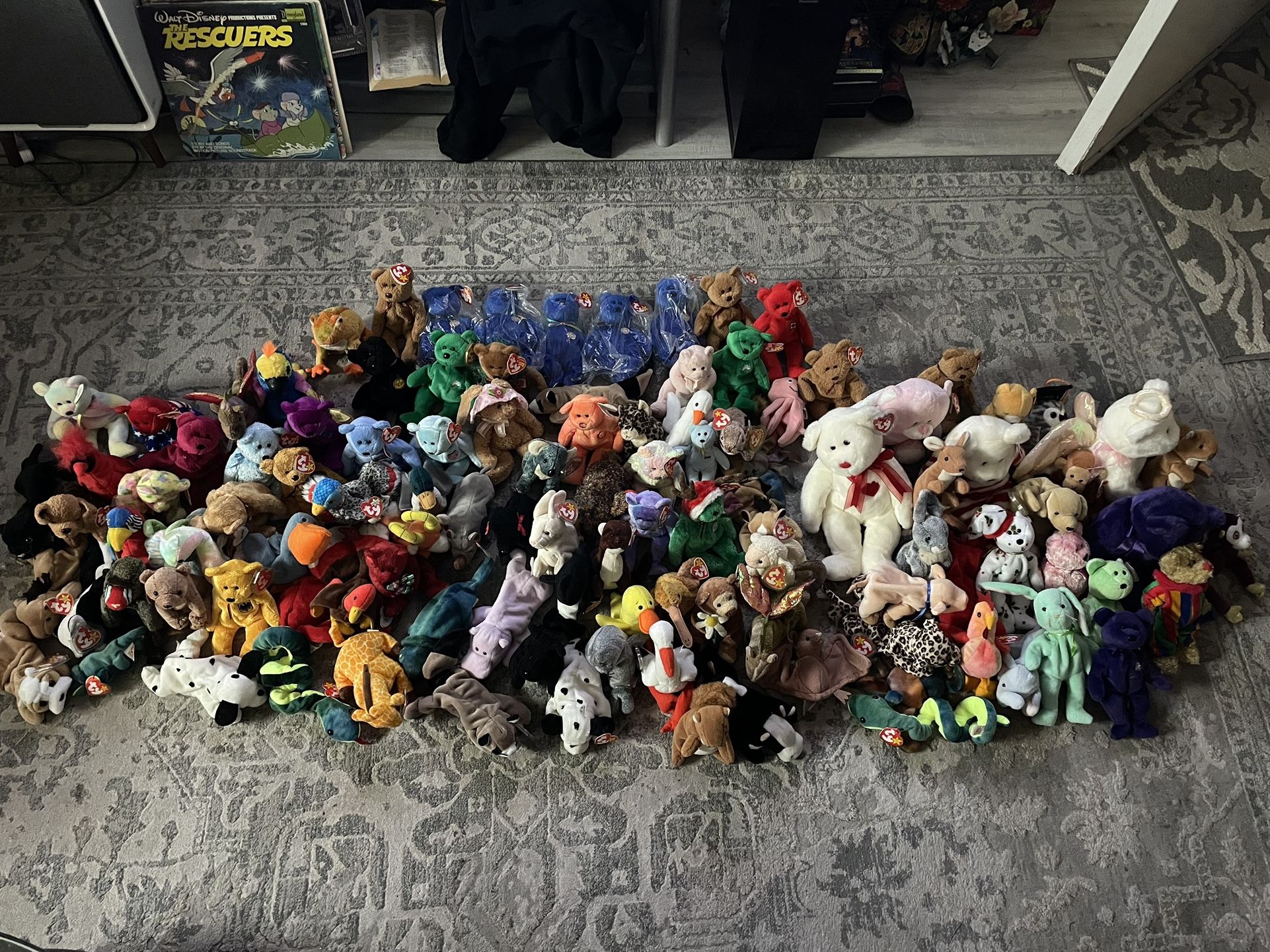 HUGE BEANIE BABIES COLLECTION FOR SALE!! 