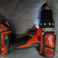 Milwaukee Drill/Driver 