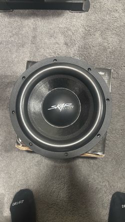 Two 10” skar audio shallow subwoofer’s