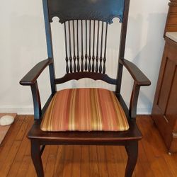 Chair/Antique Edwardian Wooden Armchair 