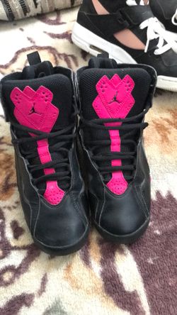 Jordan True Flight black and pinand pink