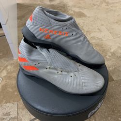 Grey/orange Nemesis Cleats Size 9 (no Laces)