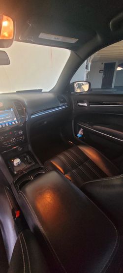 2019 Chrysler 300S